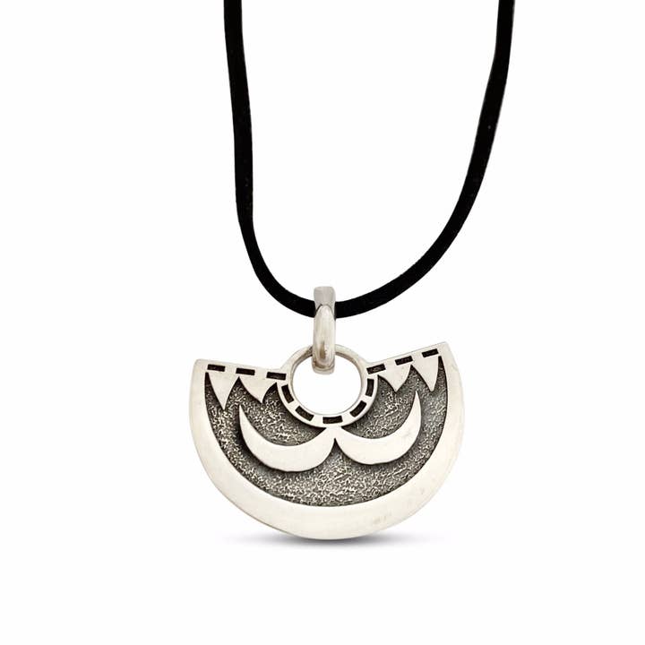 Kamehameha 'Ahu'ula Pendant Large for wholesale by Paradisus