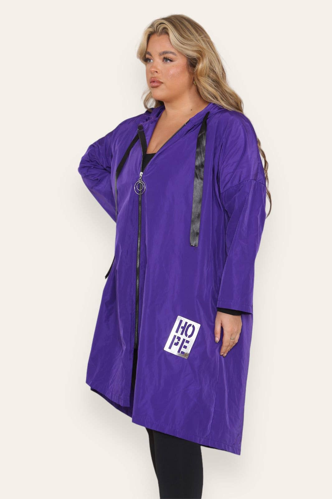Miss Bold - Wholesale Raincoat - Women's - Oversized Hooded Rain Mac58