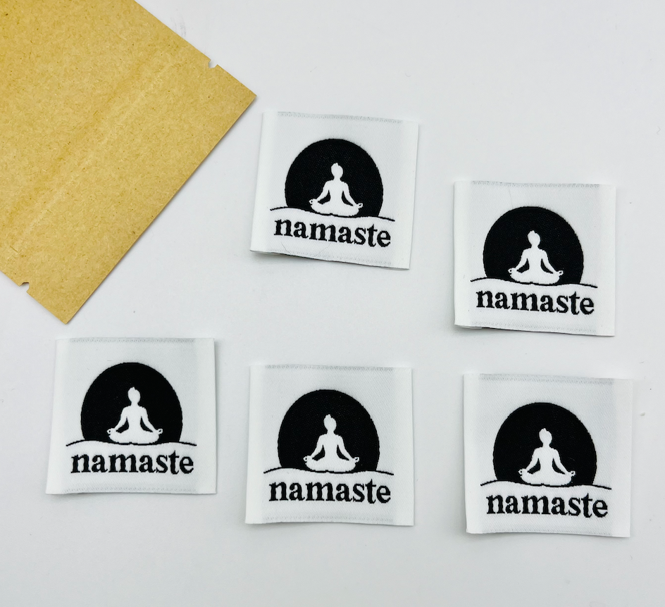 L’Étiquette Home Couture - Wholesale Craft Sewing Kit - Woven sew-on label "NAMASTE" White and Black1