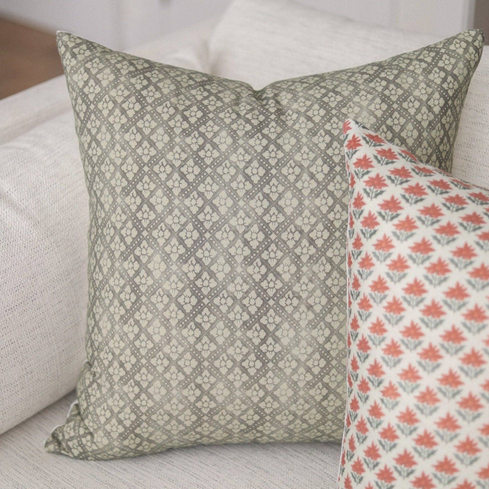Woven Nook - Wholesale Throw Pillow Cover - Clove - 22"3