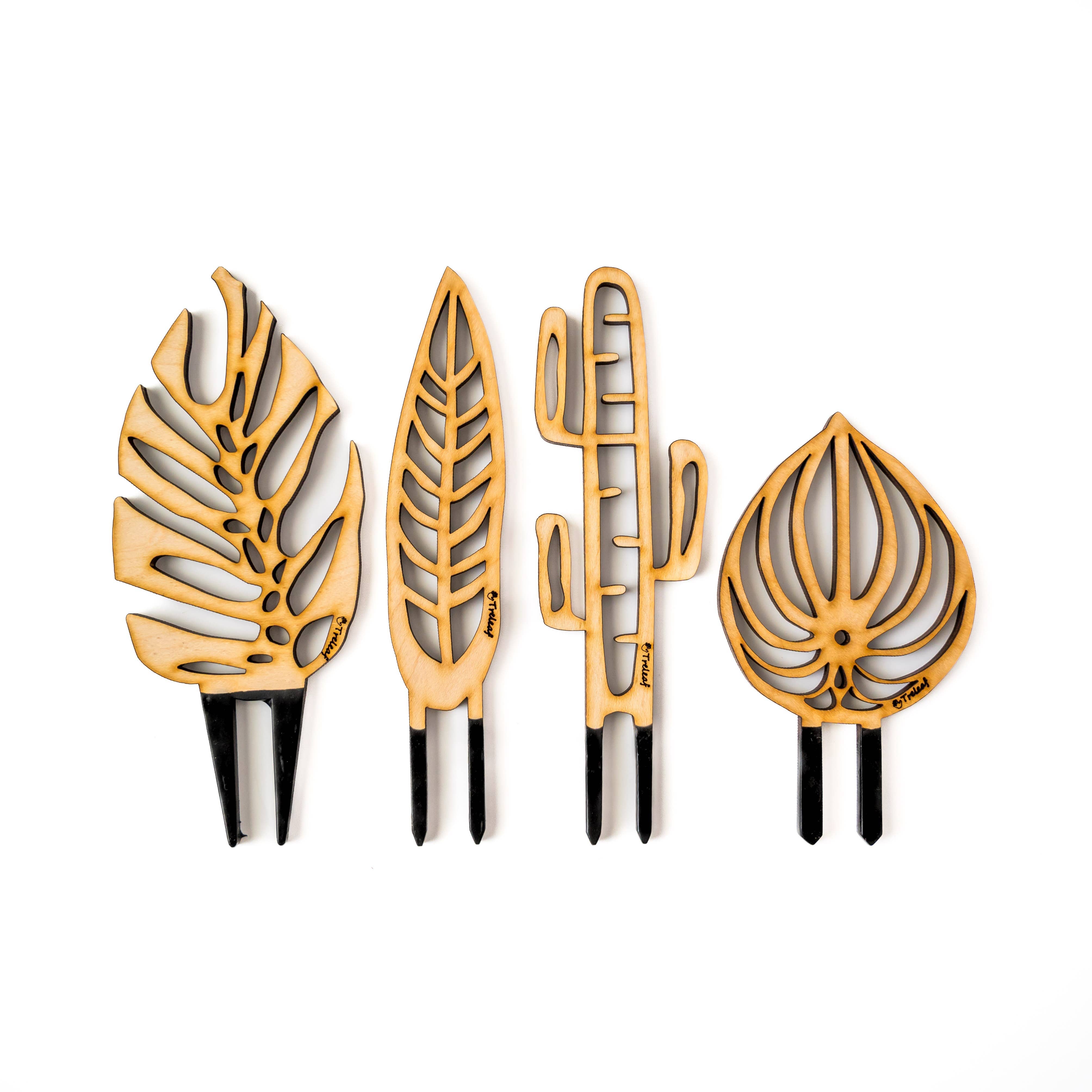 Treleaf – wholesale Garden/lawn stake – BARE Mini Trellises - Decorative wooden plant stakes1