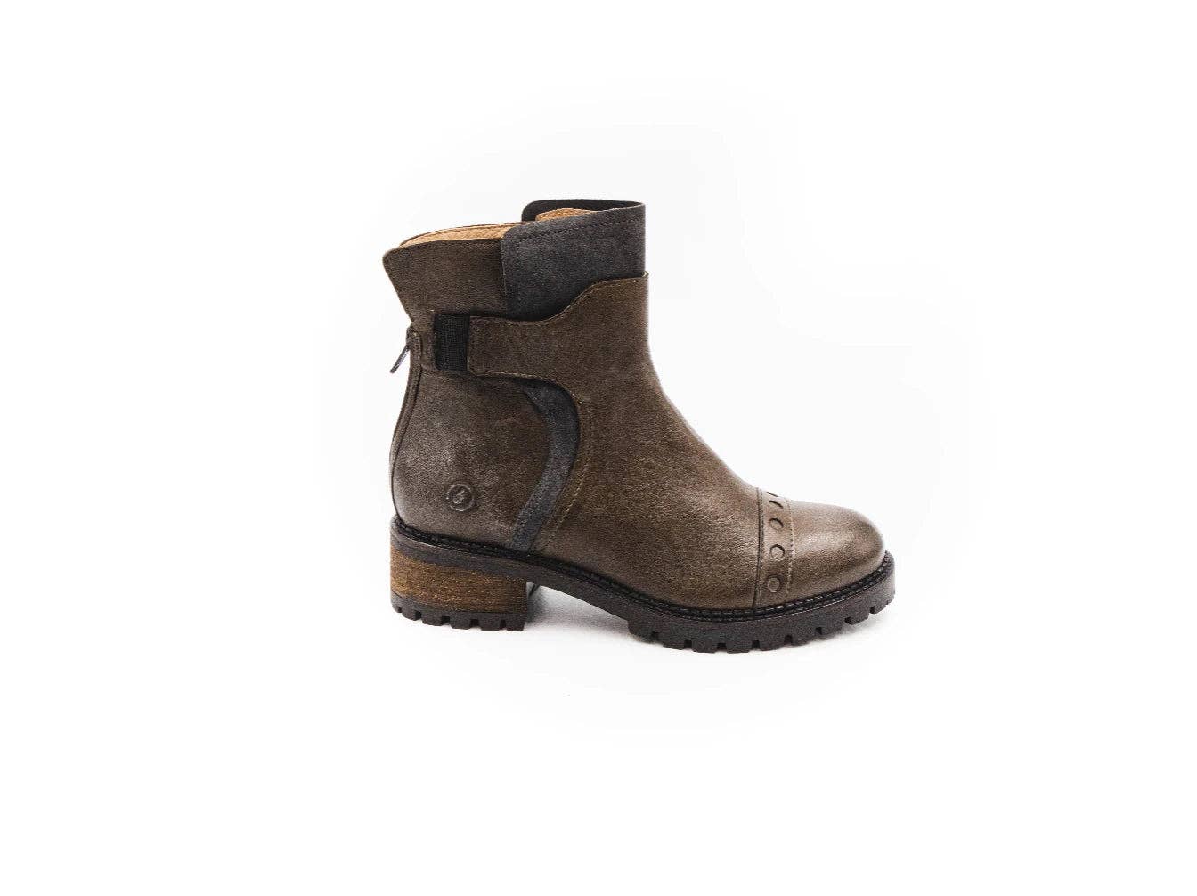 Casta - Wholesale Chelsea Boots - Women's - Moov4
