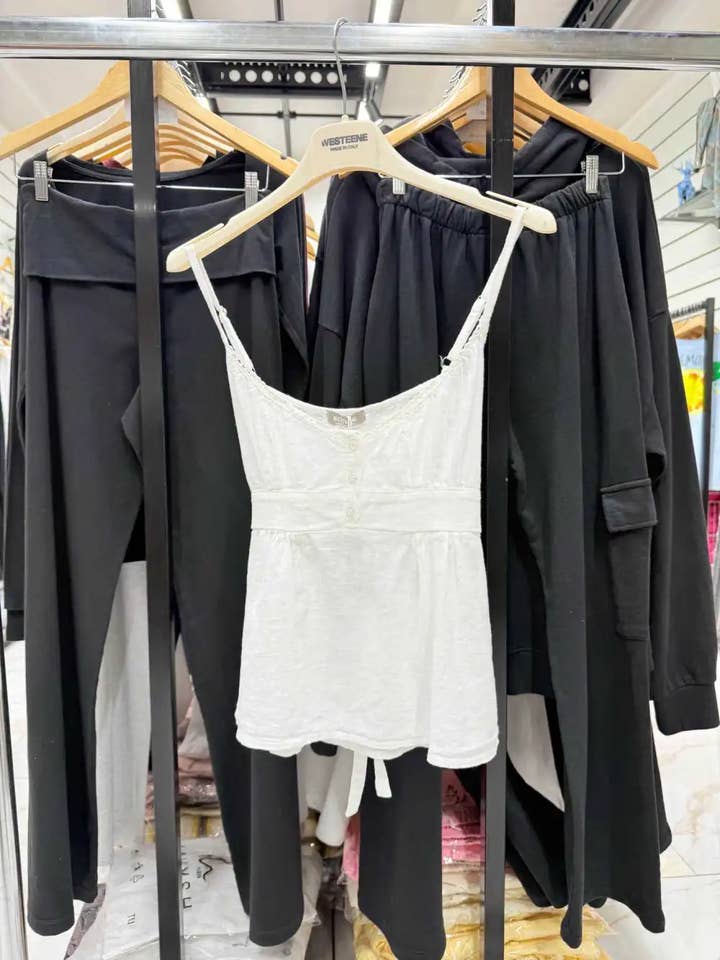 Chilli Girl Collection - Wholesale Tank Top - Women's - Camisole linen top with lace at the back1