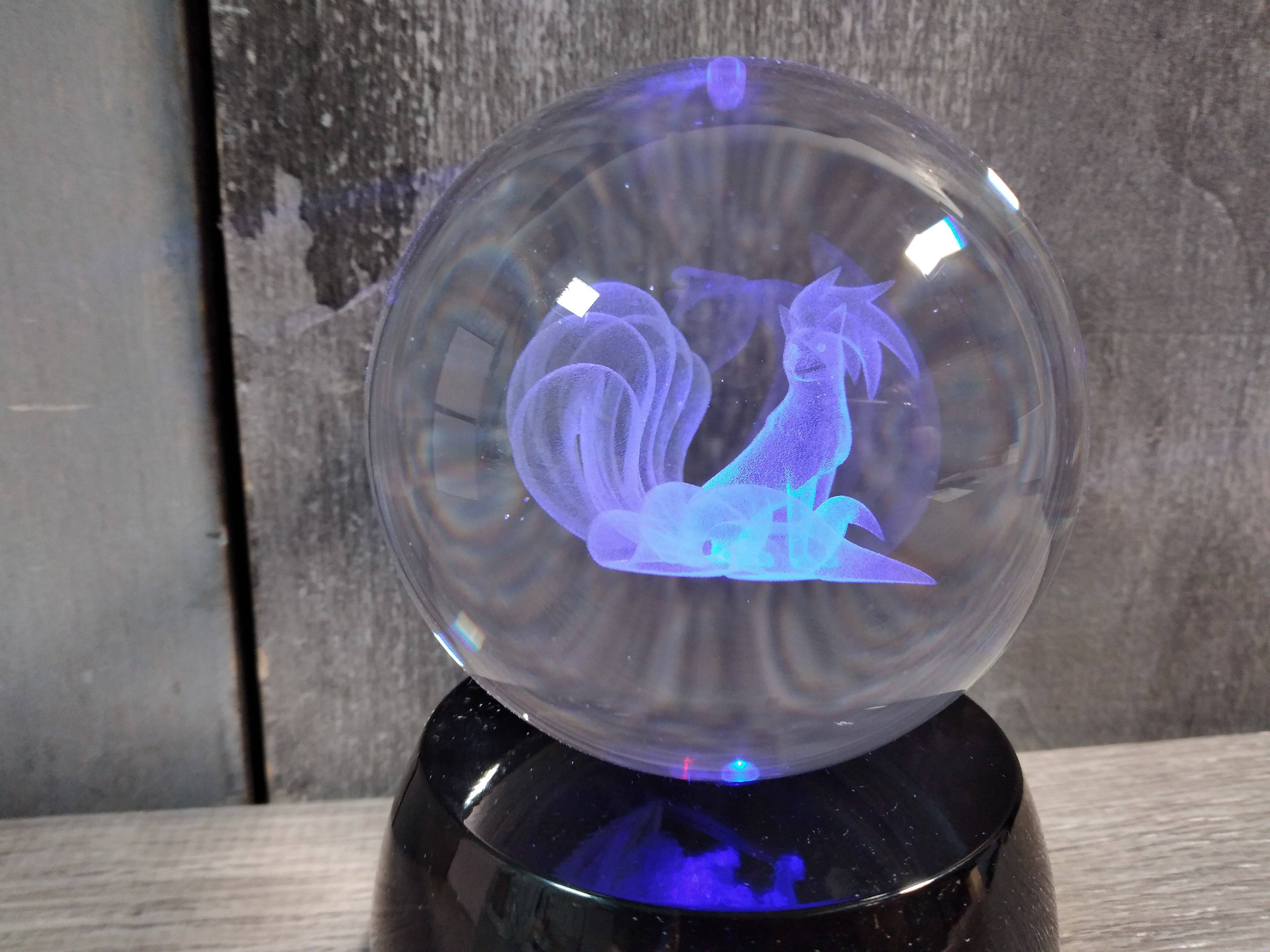 Keystone Crystals - Vente Décorations de table - Sphère en verre gravée au laser 80 mm10