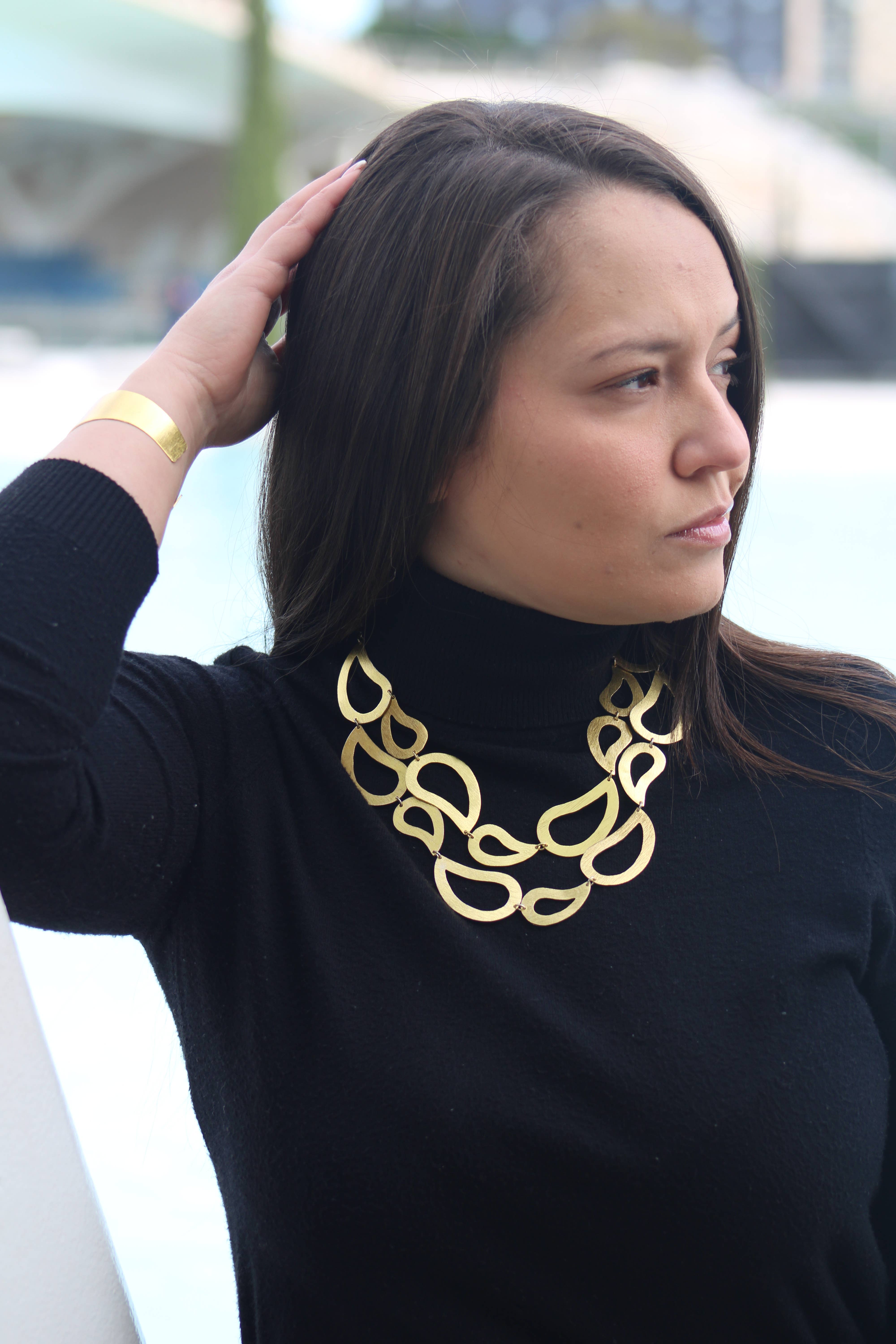 LA MAR - Wholesale Bib Necklace - GOTA necklace gold-plated - Design with character4