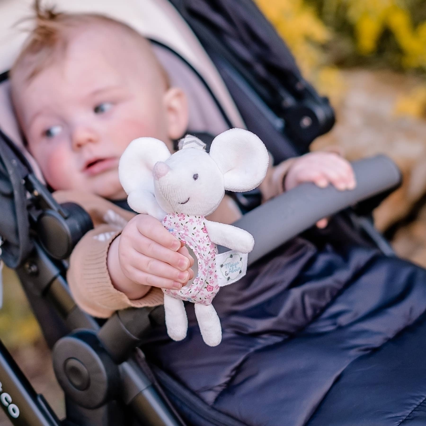 Tikiri Toys LLC - Wholesale Stuffed/Plush Toy - Kids & Baby - Meiya the Mouse Tag Along Pram Toys2