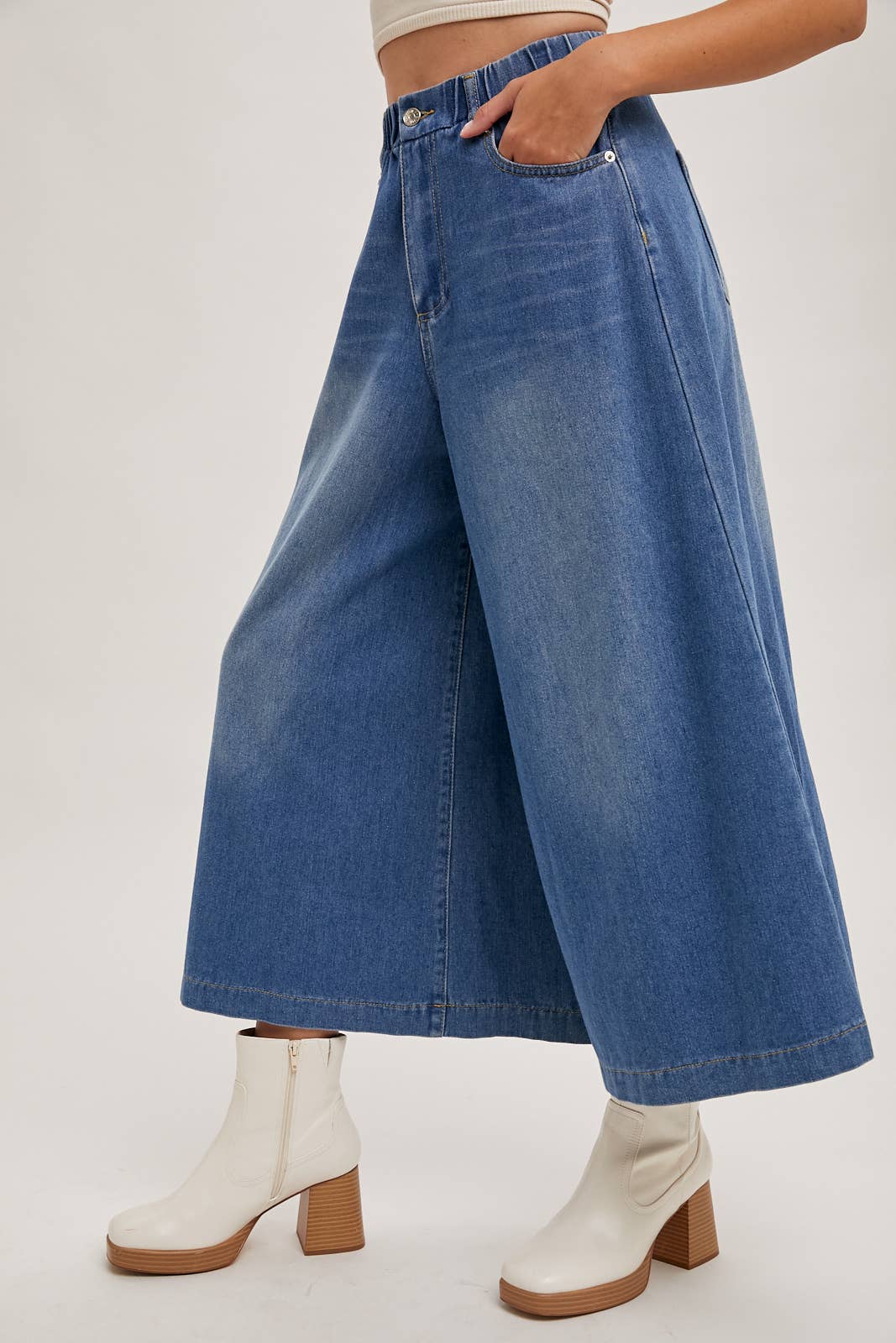 Bluivy – calças de ganga - Mulher por atacado – JEANS JEANS COM PERNAS LARGAS12