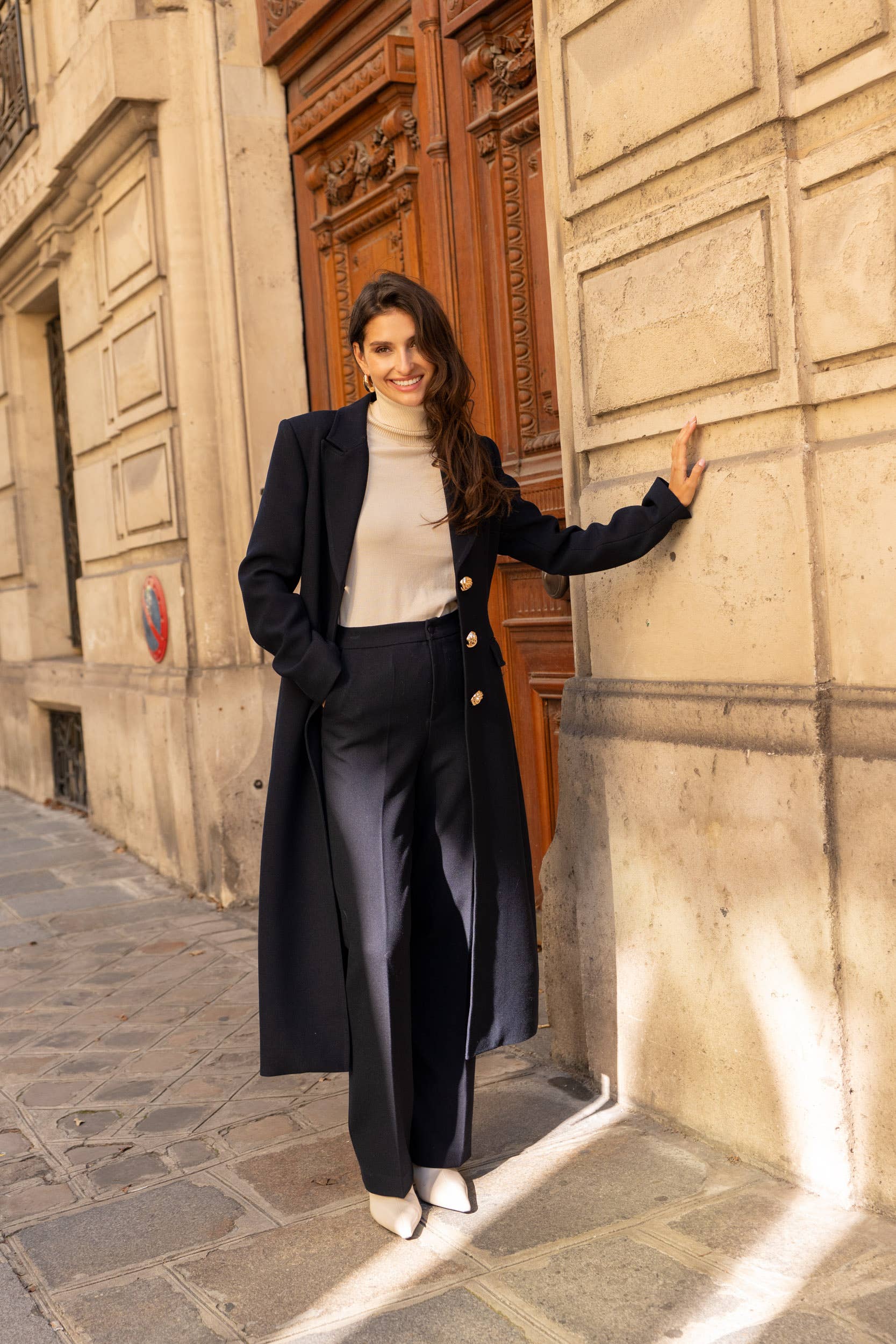 Attentif Paris - Vente Manteau – femme - [Thick] Manteau long à coupe ajustée orné de boutons dorés26