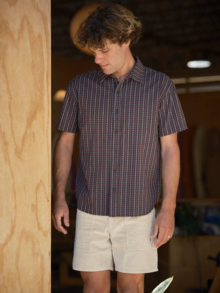 Chemise d'été pour la vente par Mollusk