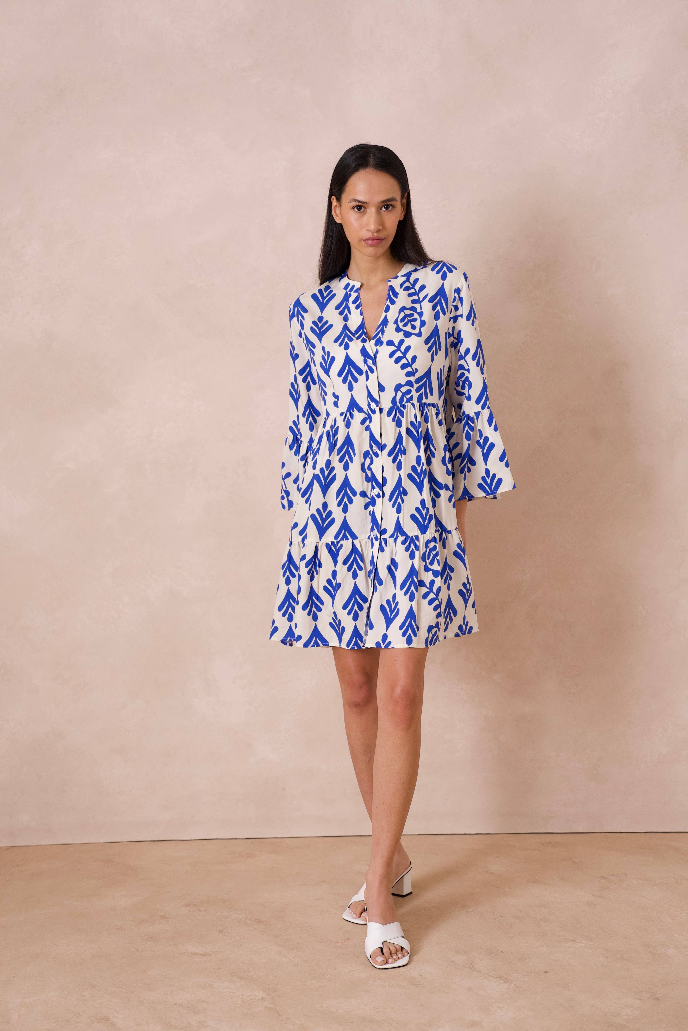 Attentif Paris - Wholesale Dress - Women's - V-neck printed short dress with long sleeves9