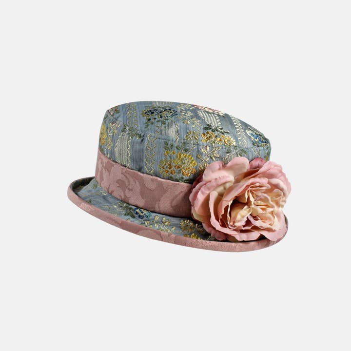 Proppa Toppa Hats – wholesale Fascinator-hatt - Dam – Liten brätte brokad hatt med blomsterdekoration1