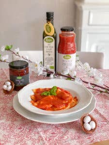 PANTALEO AGRICOLTURA SOC. AGR. SRL - Wholesale Pasta Sauce - Organic Classic Tomato Puree 700g, made in Italy1
