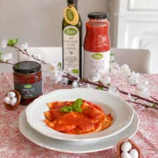 PANTALEO AGRICOLTURA SOC. AGR. SRL – wholesale Pasta sauce – Organic Classic Tomato Puree 700g, made in Italy1