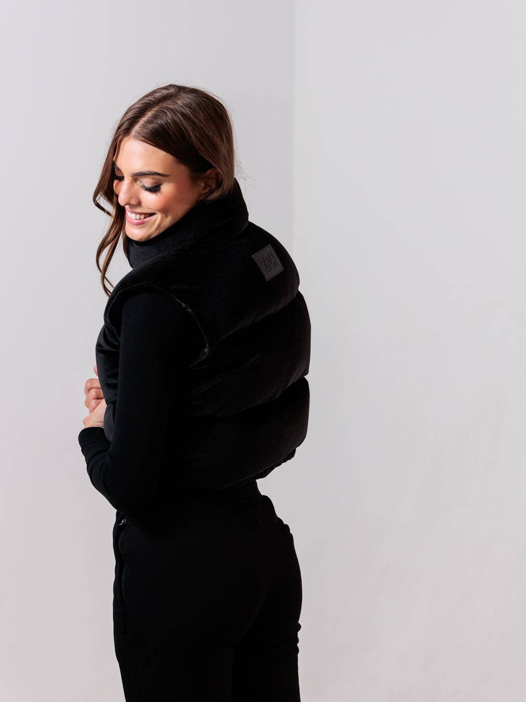 Après Actif - Vente Veste sans manches – femme - Doudoune sans manches en velours des Alpes — Noir5