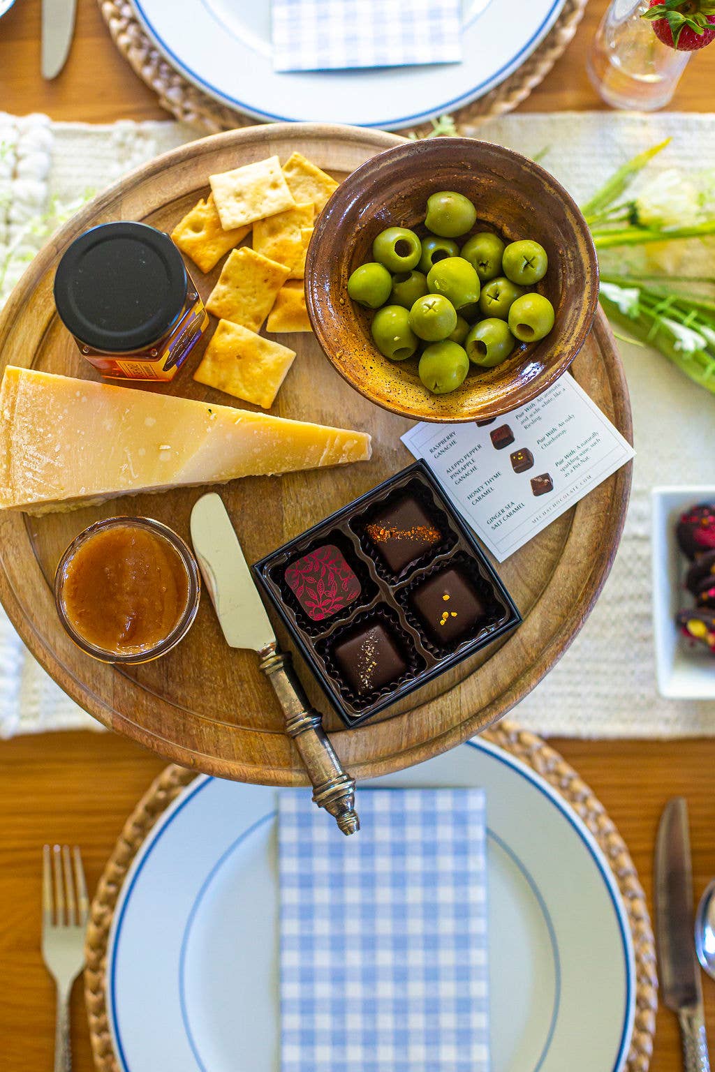 MECHA Chocolate - Wholesale Chocolate Box - White Wine Box (4 pieces)2