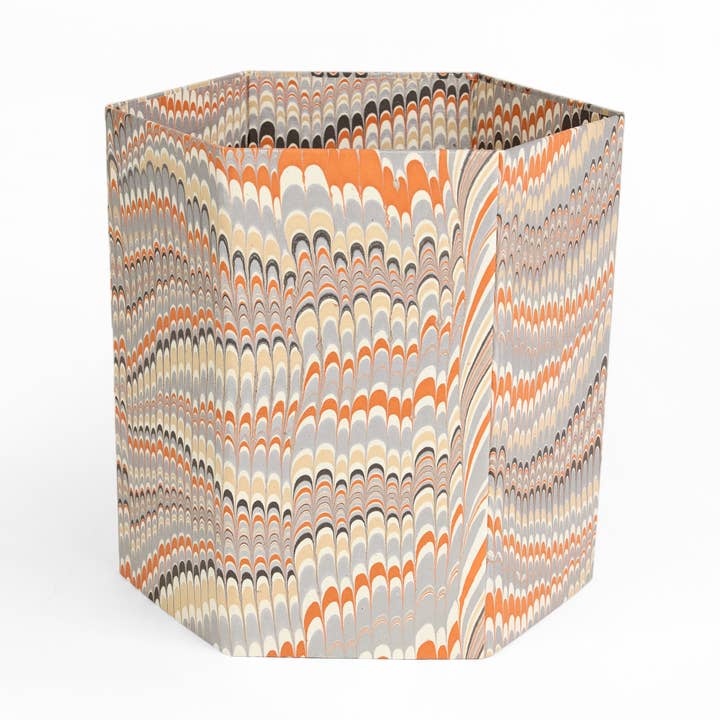 CESTO DOBRÁVEL HEXAGONAL MARMORIZADO - MONTANHA PRATEADA LARANJA por atacado de Craft Boat