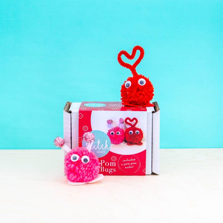Pom Stitch Tassel – wholesale DIY craft kit – Child – Love Bugs | Valentine | Pom Pom Craft Kit