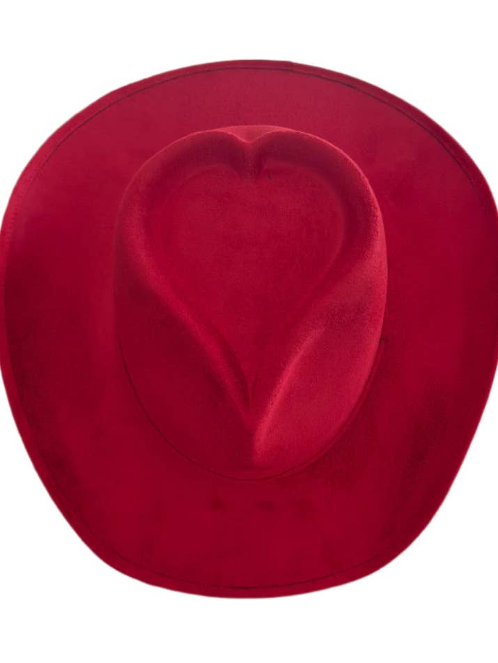 Vegansk mocka hjärtformad cowboyhatt - Läppstiftsröd för wholesale av Wilder and Soul Wholesale Hats