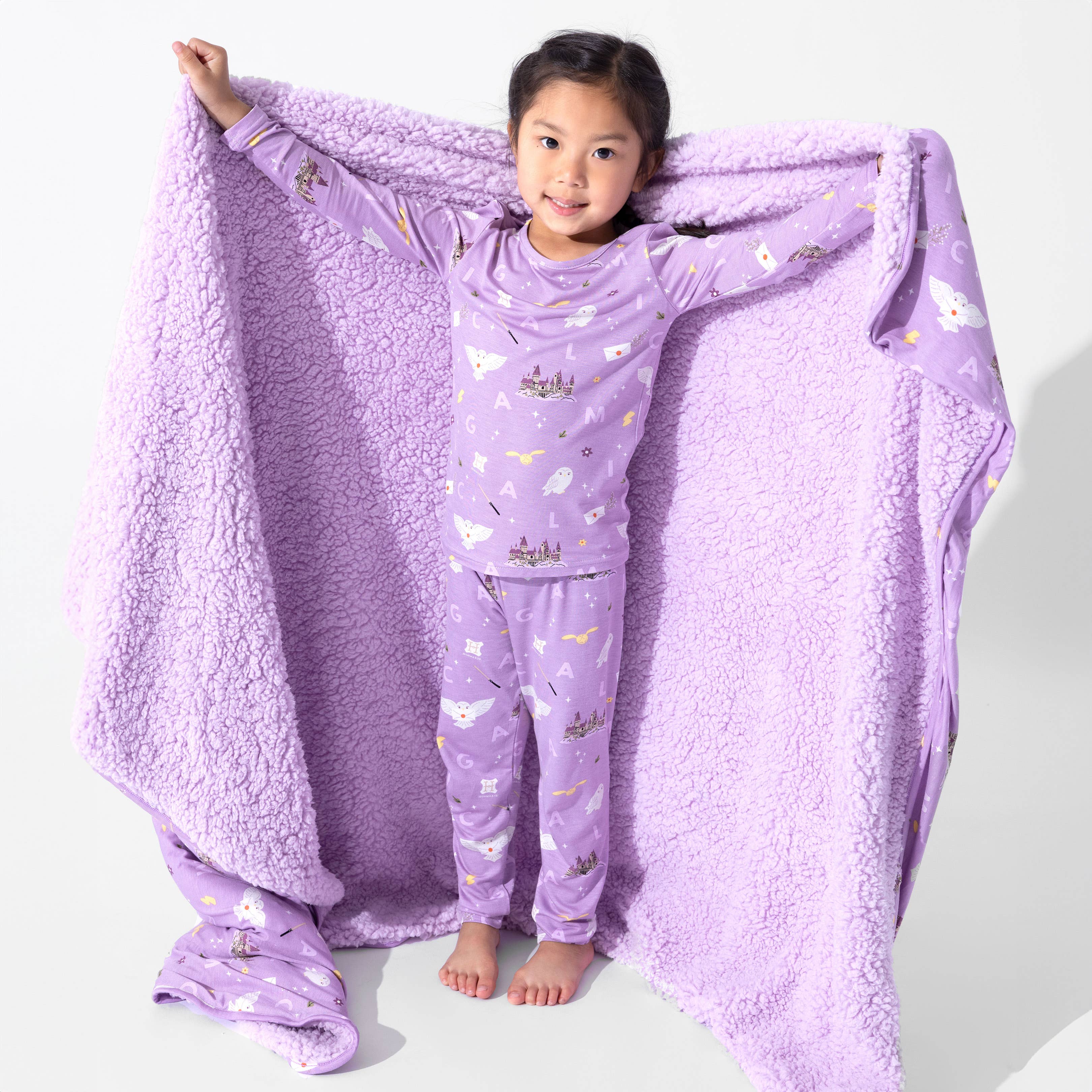 Bellabu Bear - Wholesale Bedding Blanket - Kids & Baby - Harry Potter Hedwig's Magical Mail Bamboo Blanket3