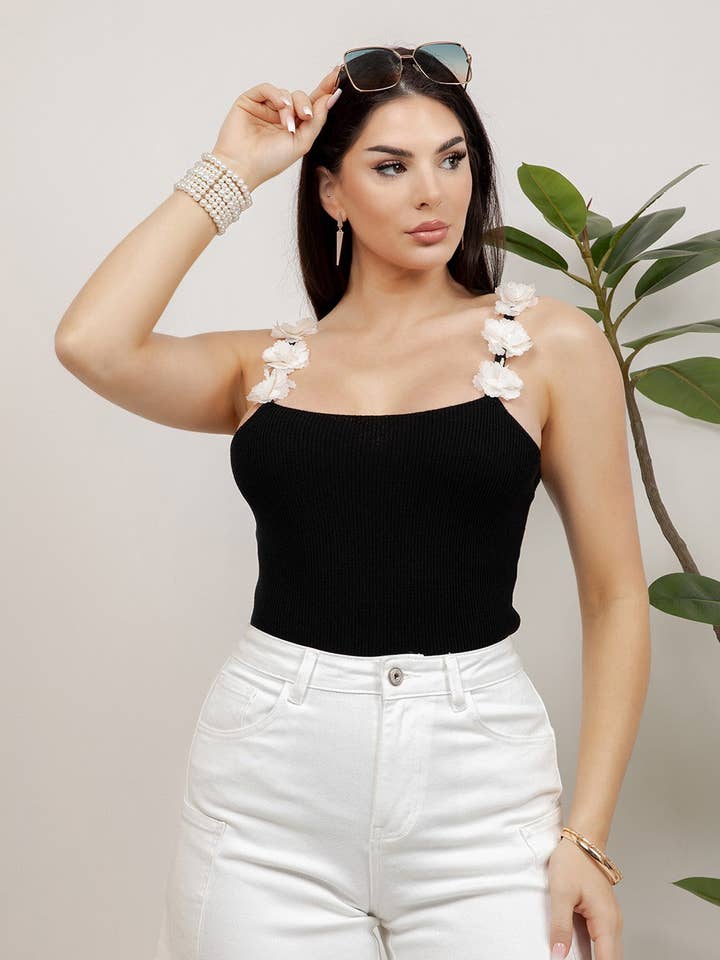 Gisella strikket tanktop med blomsterkanter for engroshandel hos BALBOA