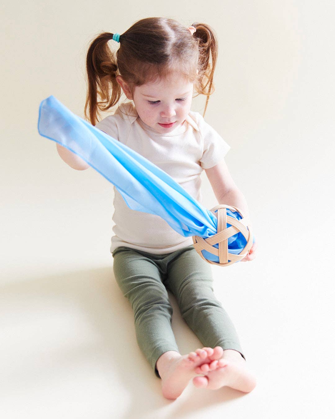 Sarah’s Silks - Wholesale Toy Set - Kids - Mini Solid Color Playsilks6