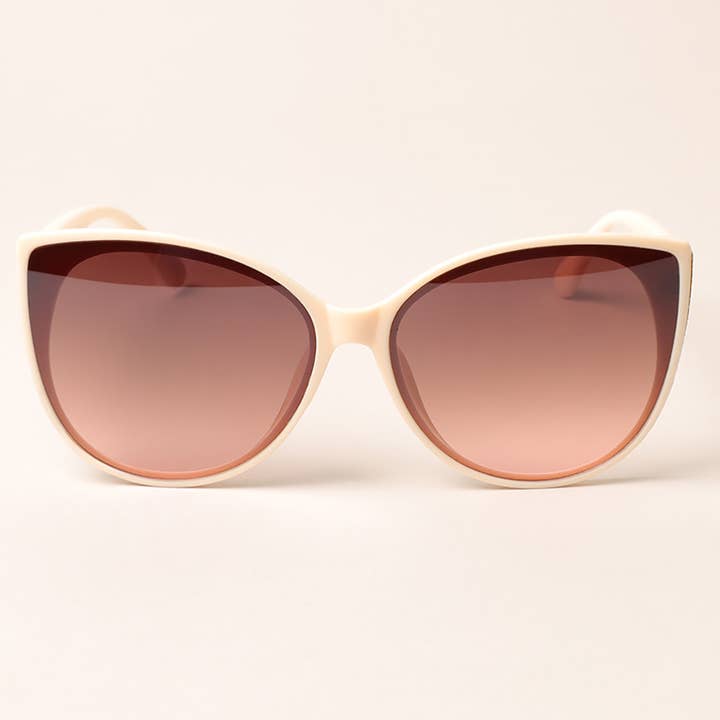 ASSORTED COLOR Women's Glitter Detailed Cat Eye Sunglasses for wholesale on Faire