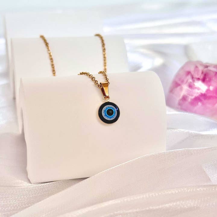 LilAryenne | Jewelry & Suncatchers – Engroshandel Halskæde med vedhæng – Lille onde øje halskæde
