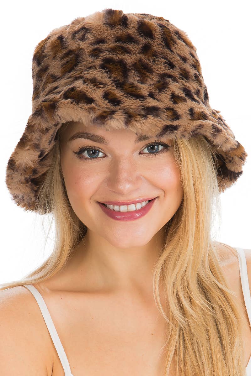 Cap Zone – Großhandel Bucket Hat – Damen – flauschiger Fischerhut aus flauschigem Kunstpelz mit Leopardenmuster1