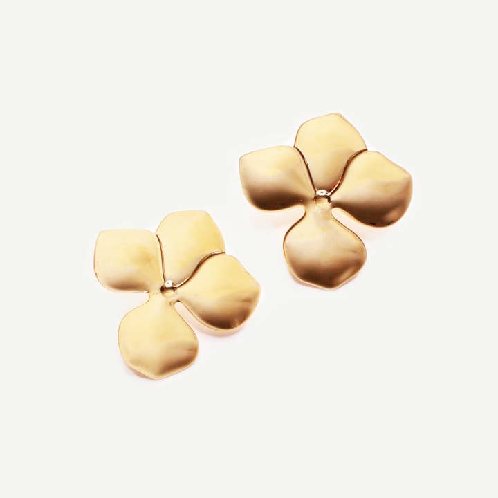 Caprice Paris – wholesale Dangle earrings – Amalia gold flower earrings | Handmade in France1