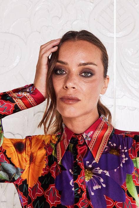 MACKENZIEMODE – Engroshandel Kjole - Dame – KEJSERINDE SILKE MAXI ~ HEMMELIG HAVE9