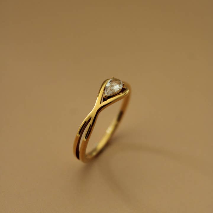 24th & Gold - Wholesale Band/Stacked Ring - Zyra Ring1