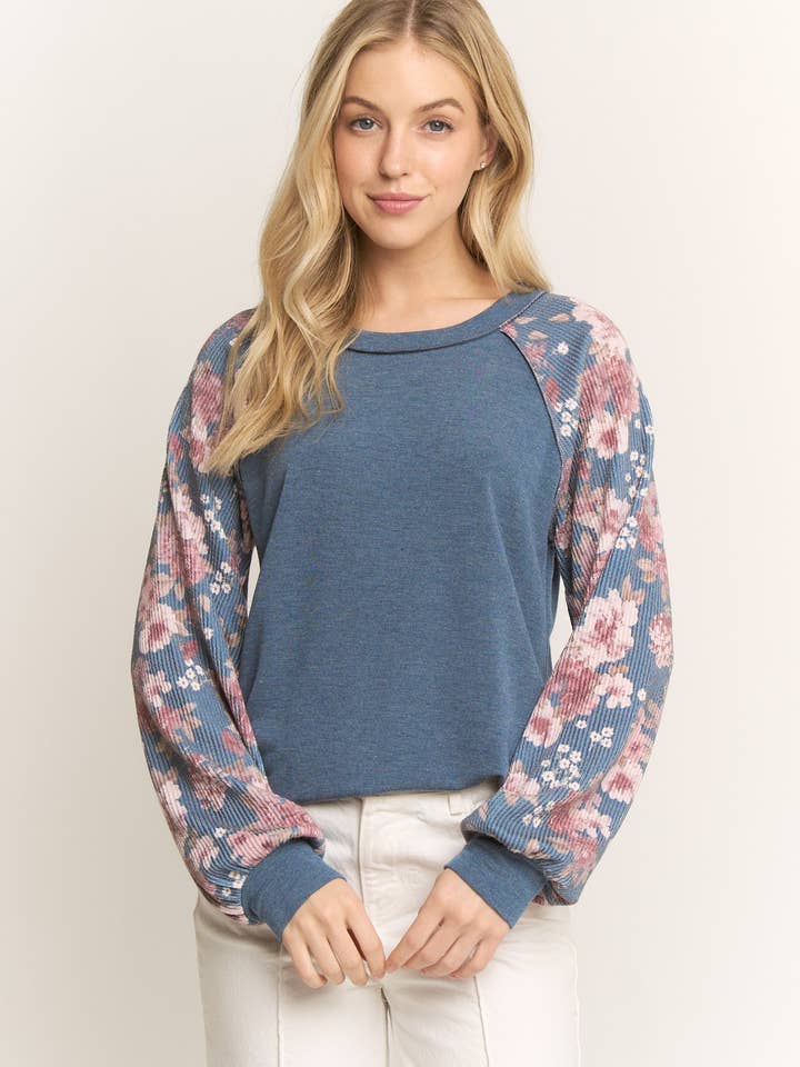 HEIMISH - Venta al por mayor Sudadera - Mujer - ET7689-25 TOP URBANO CON CONTRASTE DE CANALÉ Y ESTAMPADO FLORAL2