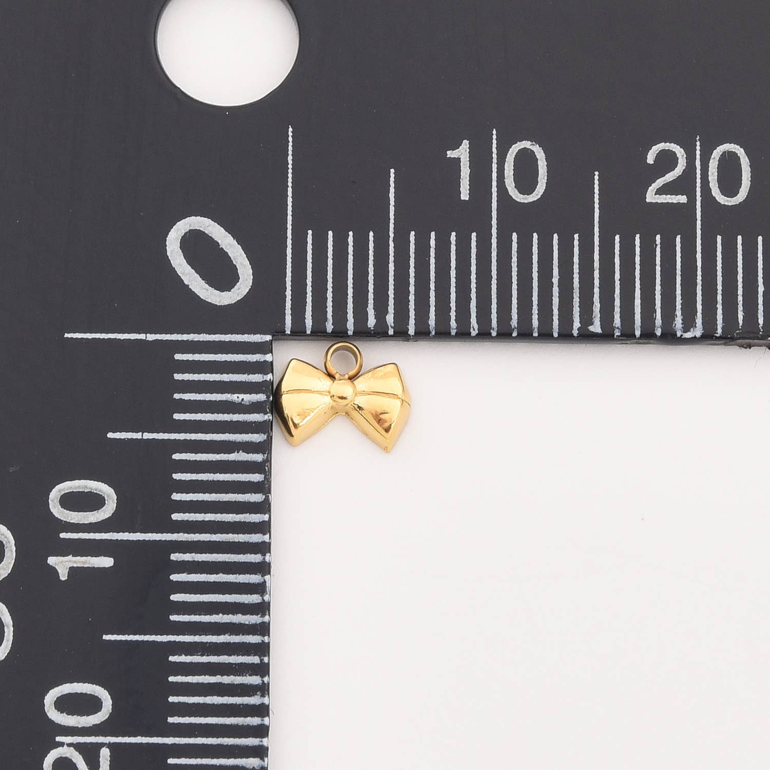 findings4uGem – wholesale Pendant/charm necklace – Gold Filled Stainless Steel Bow Ribbon Charm Pendant, SCP0203