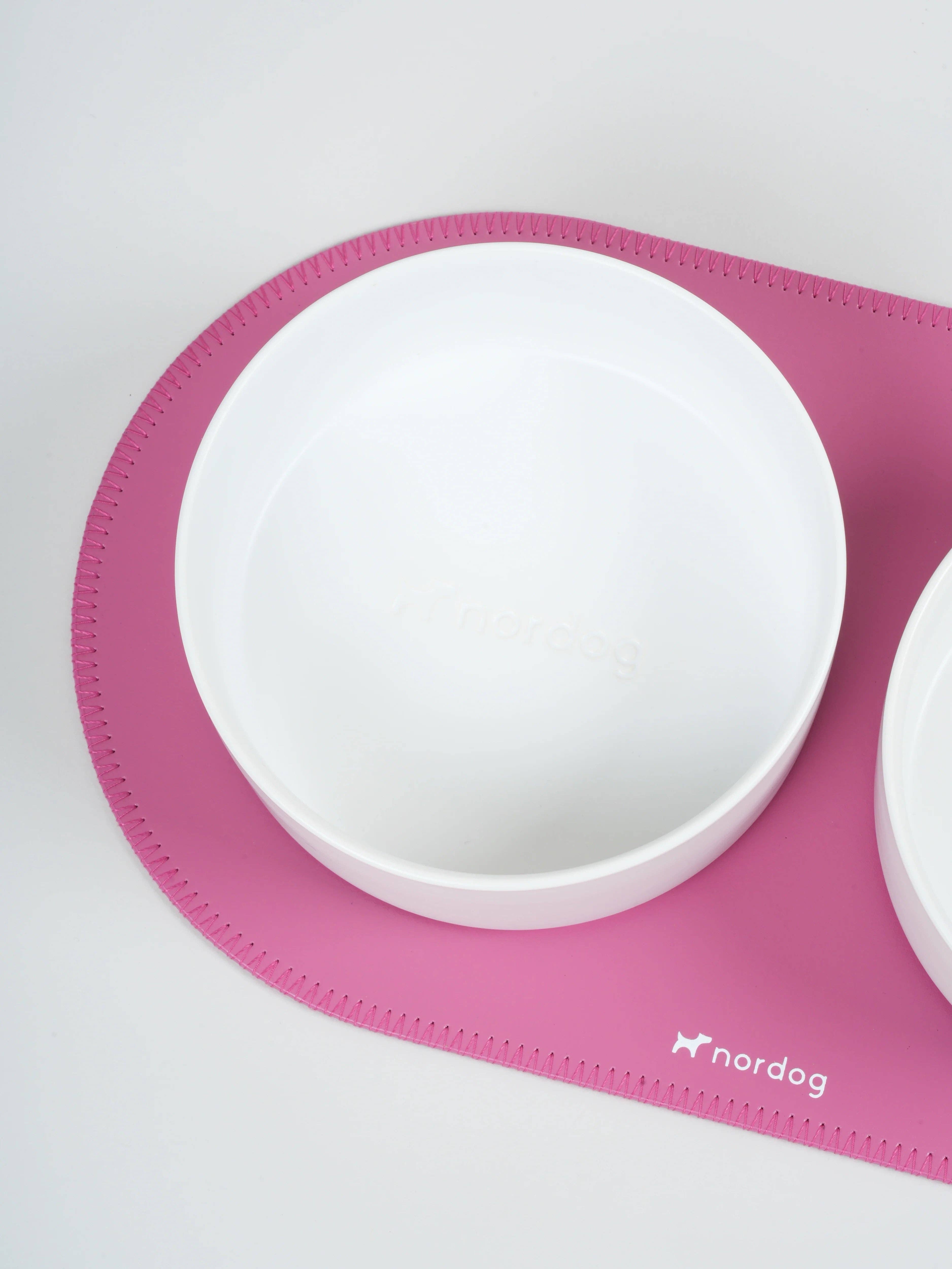 Nordog – wholesale Pet food mat – Dog – Placemat for dog bowls (pink, round)4
