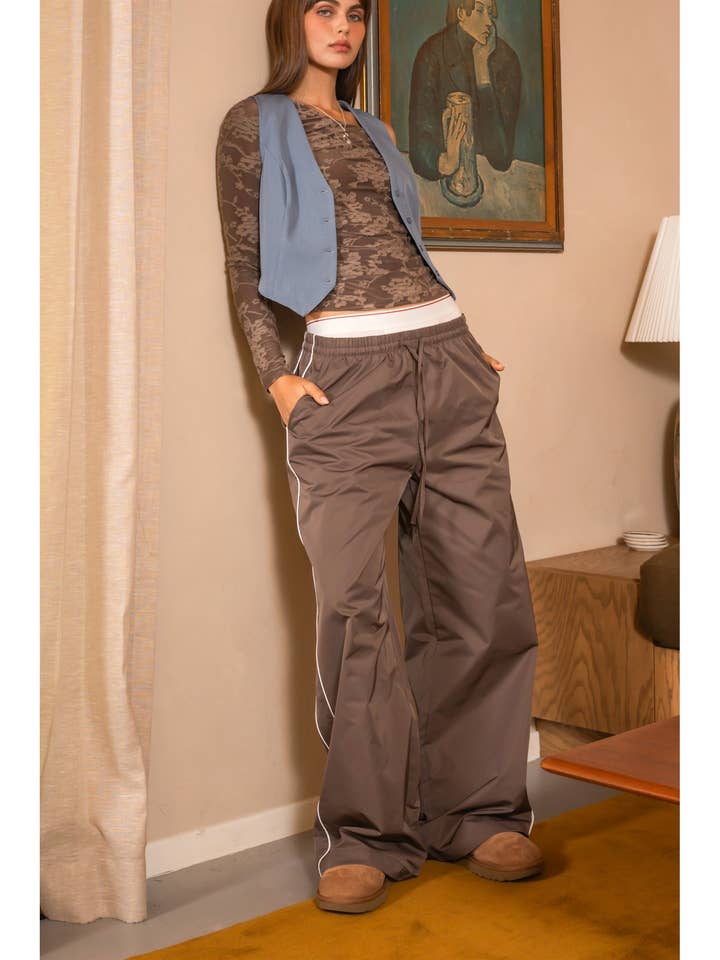 Wide-Leg Pants With Contrast Piping Detail for wholesale by HYFVE