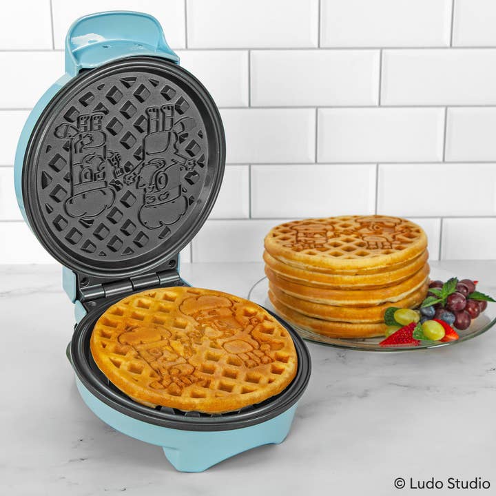 Uncanny Brands - Wholesale Kitchen Appliance - Uncanny Brands Bluey Waffle Maker2