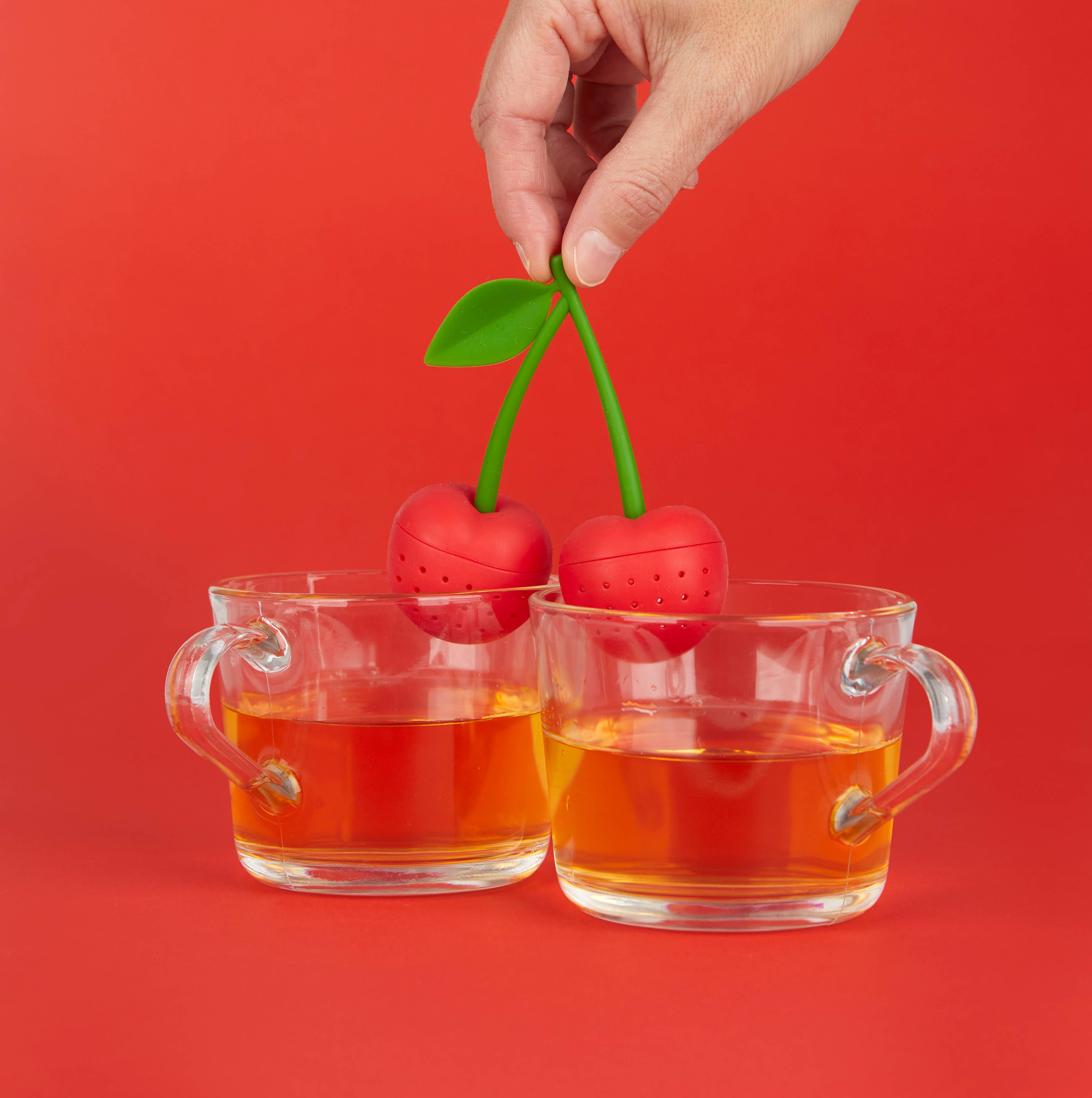 Balvi - Wholesale Tea Strainer/Infuser - Cherry red double tea infuser silicone1