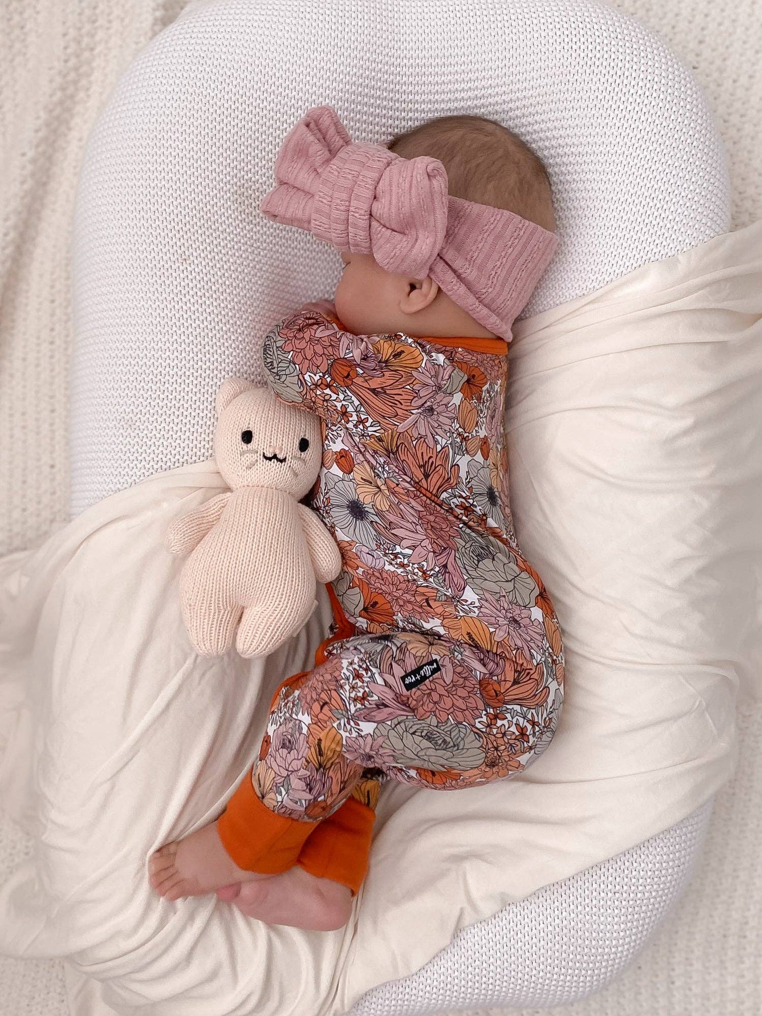 millie + roo LLC - Wholesale Jumpsuit - Baby - ZIP ROMPER - Neutral Floral1