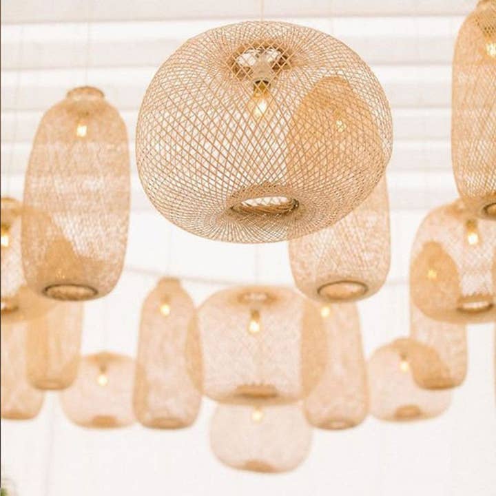 Lampe à suspension classique Lanna Passa Thai en bambou et autres tendances Résultats pour panier thaïlandais en vente B2B. Retours gratuits et paiement à 60 jours sur Faire sur Faire.