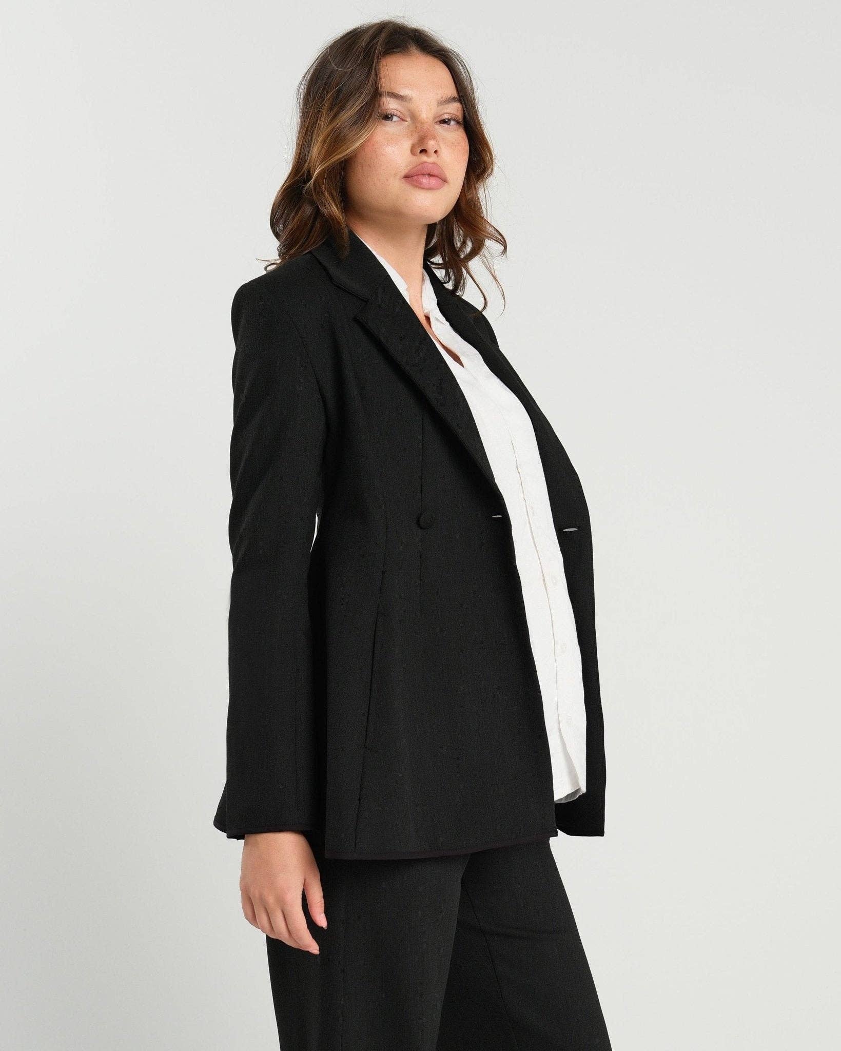 MARION – wholesale Outerwear – Maternity – Nathalie Maternity Blazer (Regular & Petite)0