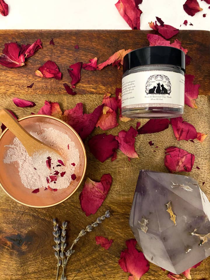 Masque à l'argile Rose et Betterave pour la vente par Three Headed Cat