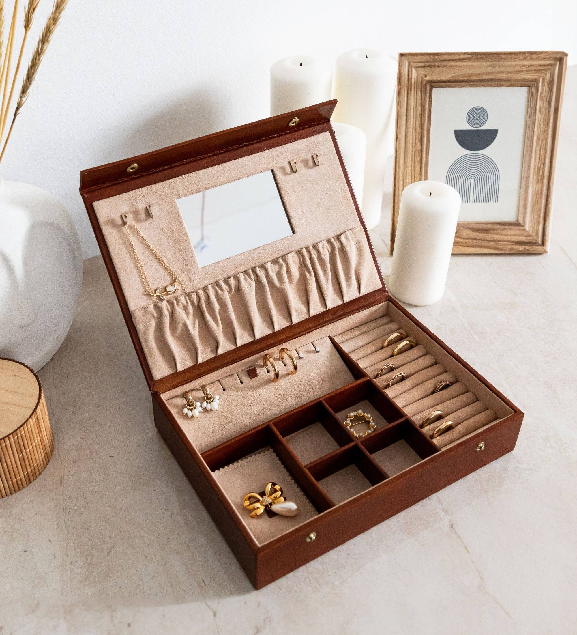 Time Resistance - Wholesale Jewelry Box/Organizer - Womens Leather Jewelry Box Accessory Box - The Line of Beauty1