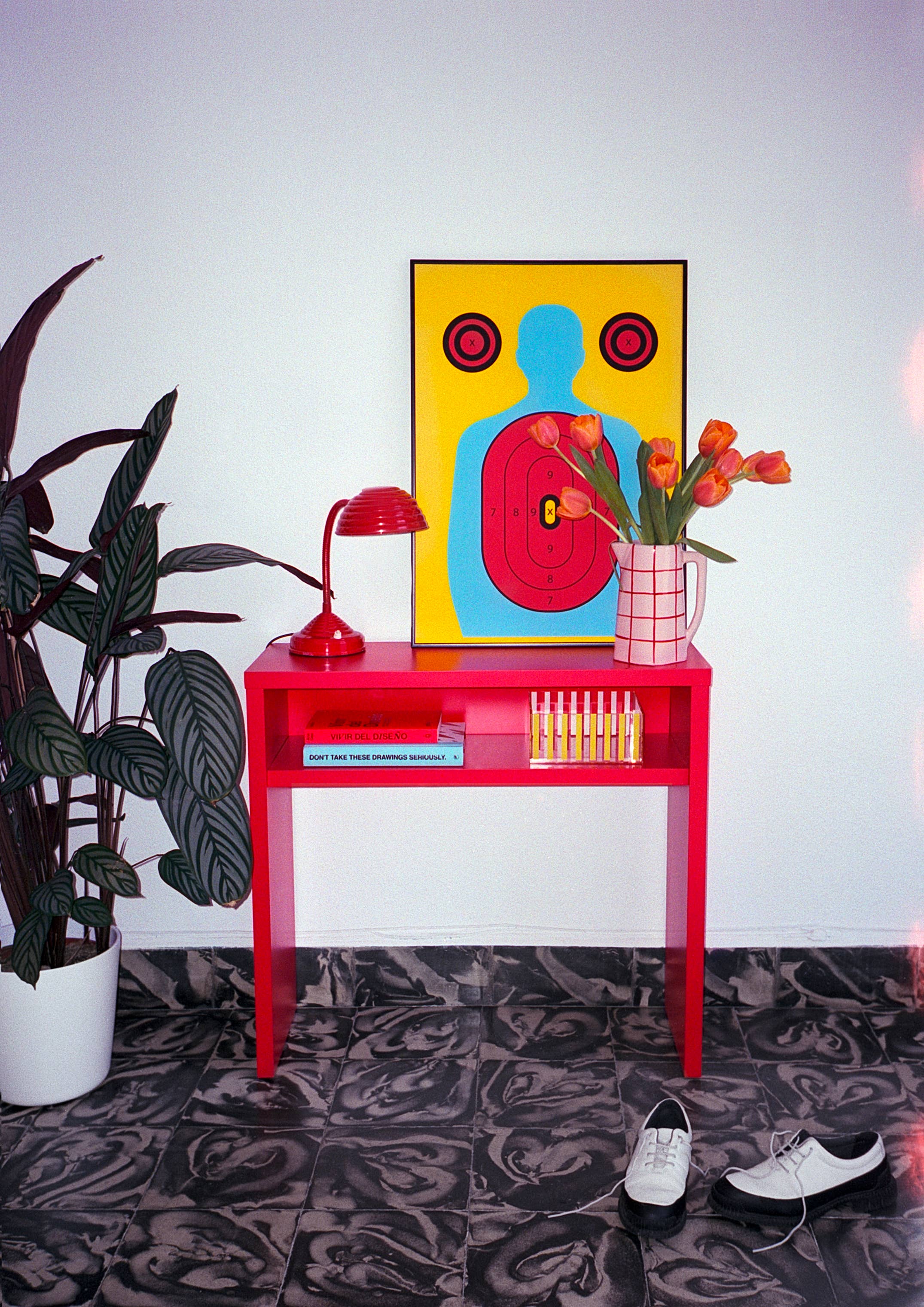 Really Nice Things - Wholesale Console Table - Flame red laminated board console 3cm 80x30cm4
