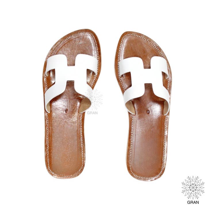 White Leather Sandals, Comfortable Summer Slides, Footwear. for wholesale by Gran Wholesale