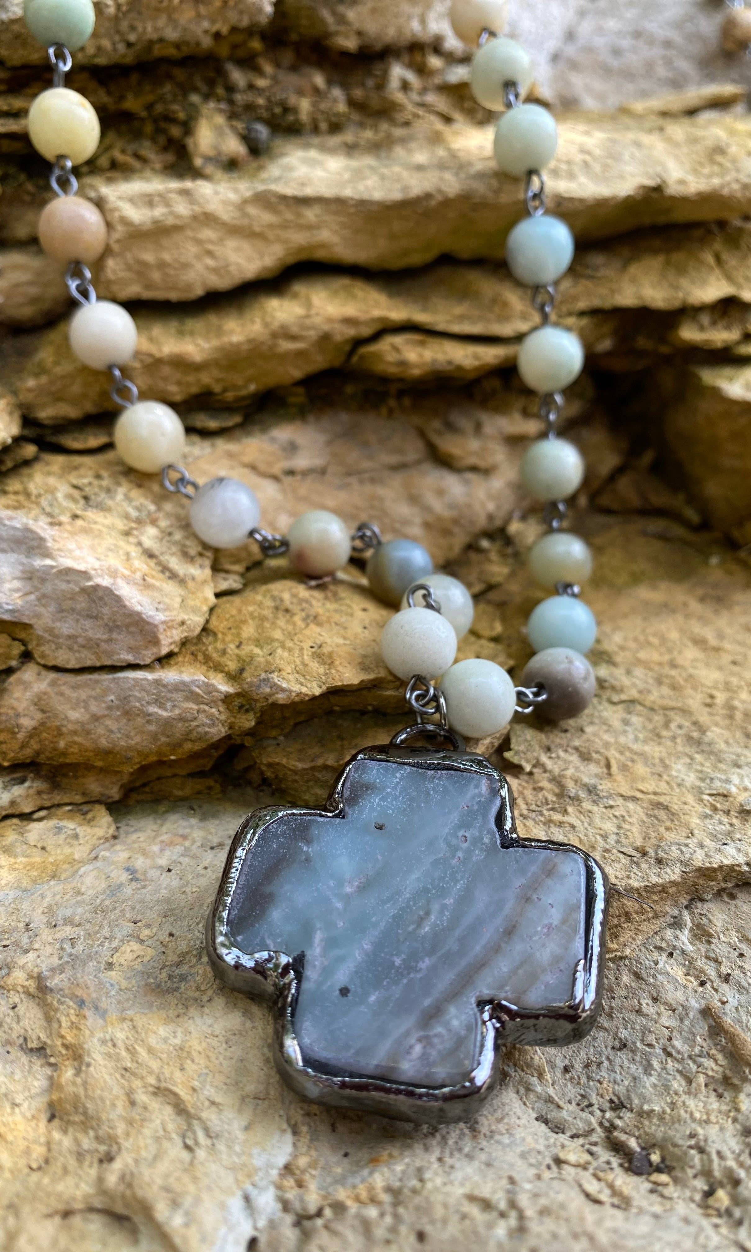 Bohemian Grace - Grace & Grit - Wholesale Halskettinghanger - Teton gesoldeerde kruisketting1