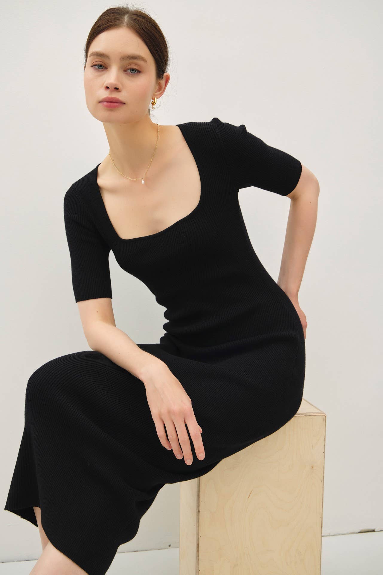 Be Cool - Wholesale Dress - Women's - SQUARE NECK HALF SLEEVE BODY CON SWEATER DRESS4