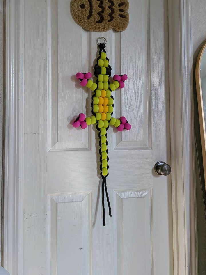 Large Pony Bead Lizard *KIT* (Lime Green) for wholesale by Petty Party