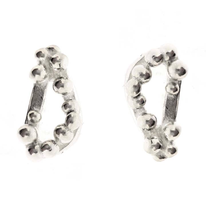 Pendientes de botón Espuma de Mar Plateada para venta al por mayor de Mijoux Creations