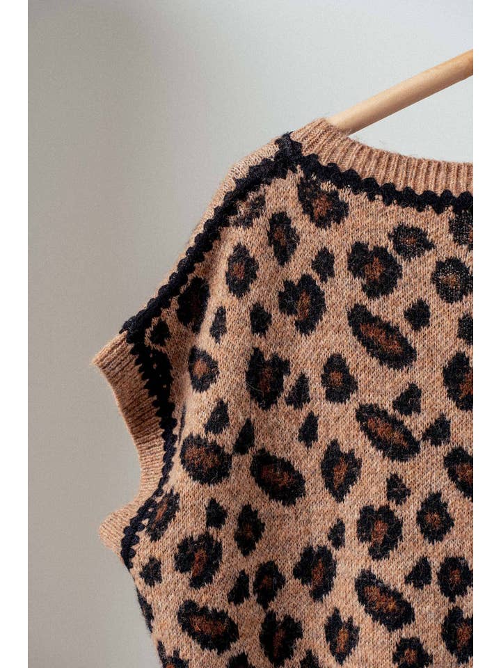 Urban Daizy - Wholesale Sweater Vest - Women's - Leopard Crochet Trim Sweater Vest1