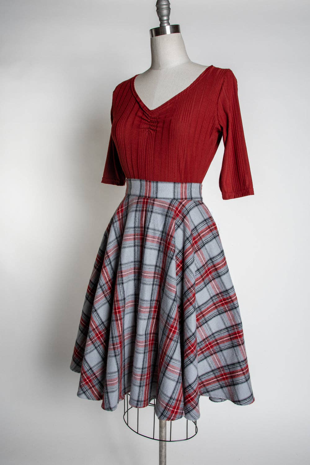 Heart of Haute - Wholesale Skirt - Women's - Haute Circle Skirt - Flannel, Grey Plaid